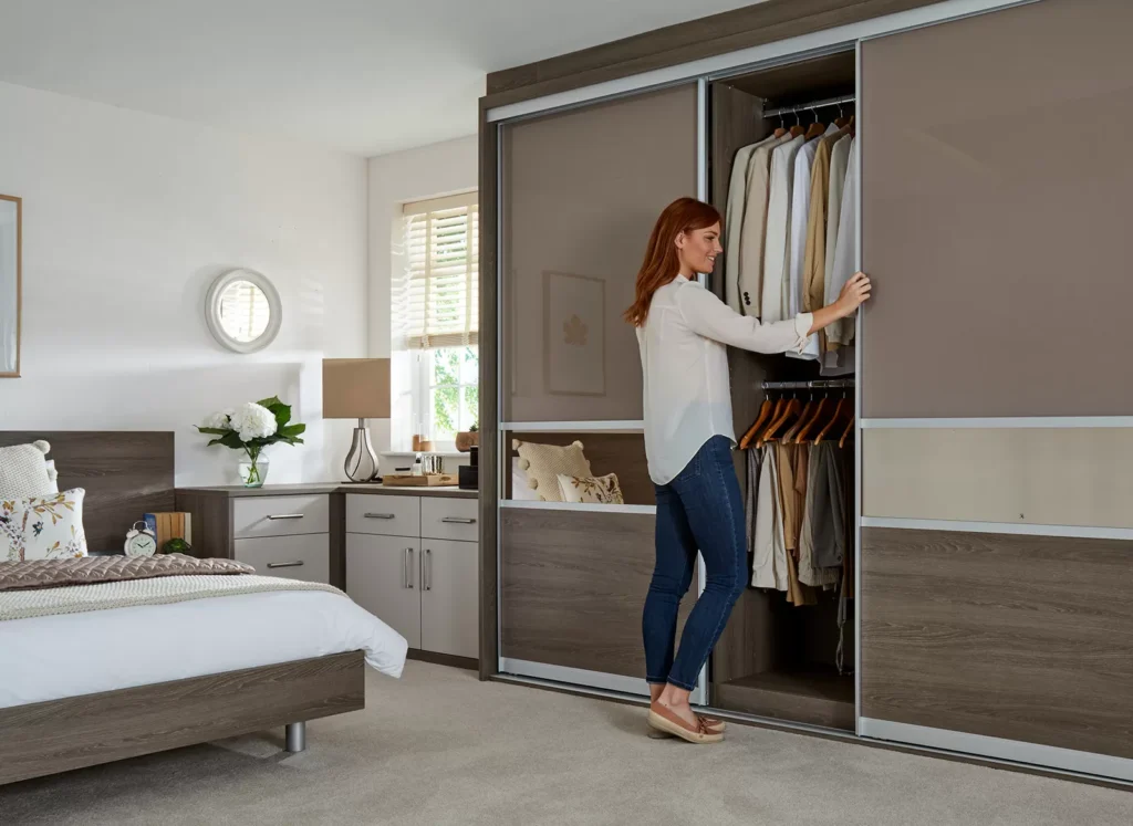 The Edinburgh Homeowner’s Guide to Space-Efficient Sliding Door Wardrobes