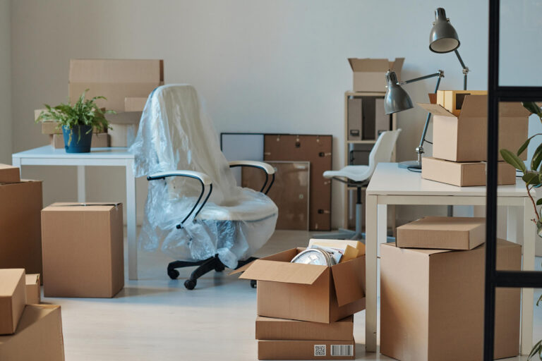 What to Expect When Partnering with a Removals Company for Professional Office Relocation Services
